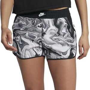 N i k e • Marbled athletic running short